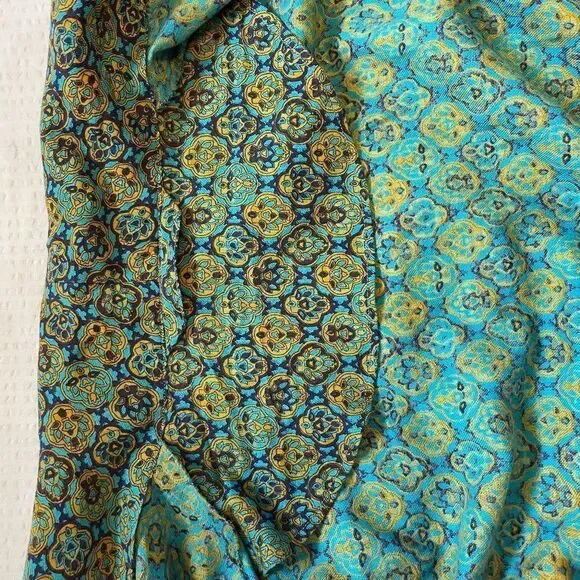 Floral Patterned Women's Robe - Picture 2 of 4